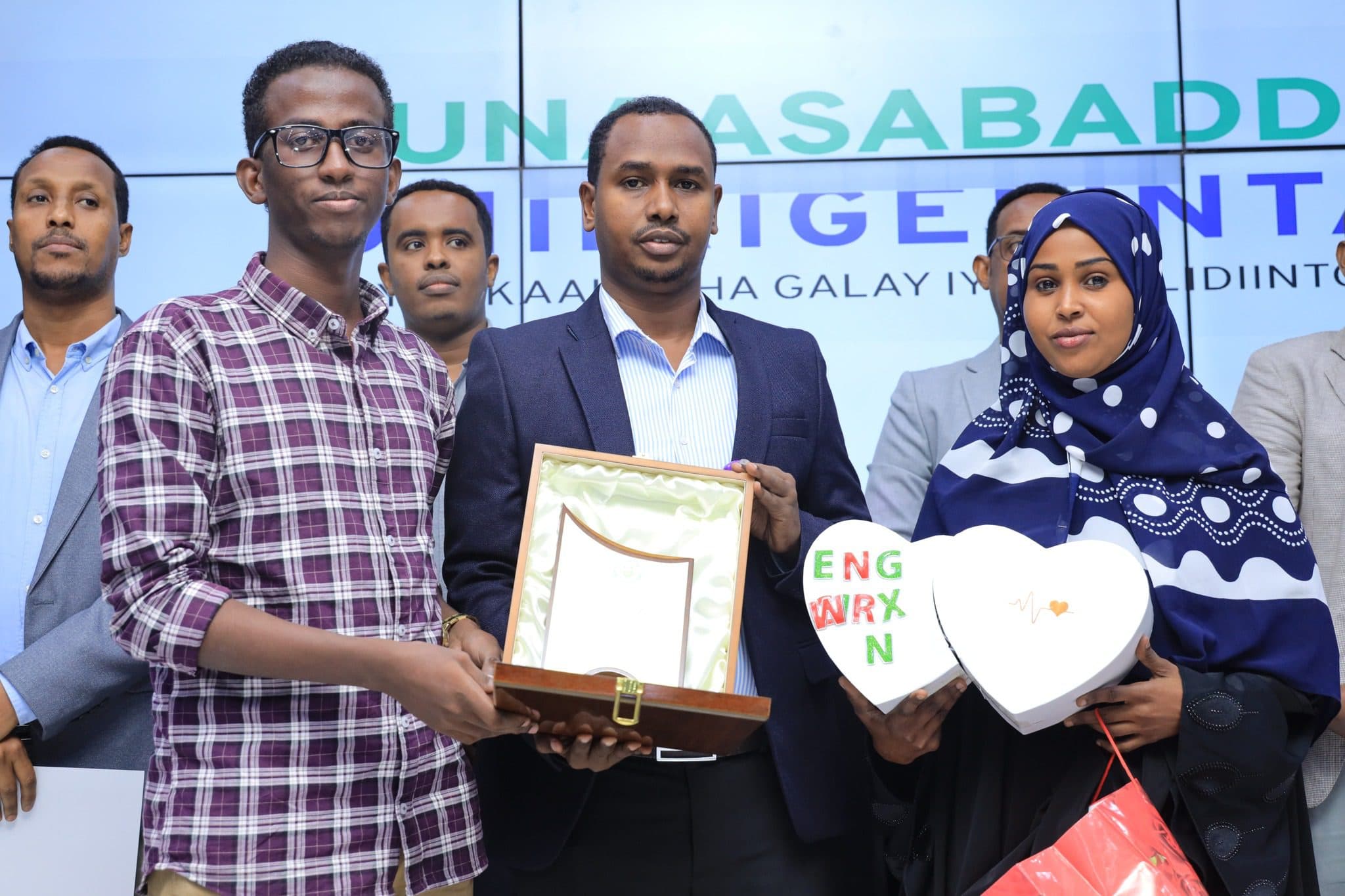 Top Scholars Honored at Jamahuriya University